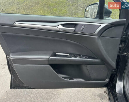 Черный Форд Фьюжн, объемом двигателя 2.49 л и пробегом 208 тыс. км за 7999 $, фото 14 на Automoto.ua