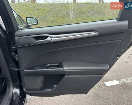 Черный Форд Фьюжн, объемом двигателя 2.49 л и пробегом 208 тыс. км за 7999 $, фото 22 на Automoto.ua