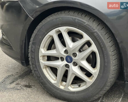 Черный Форд Фьюжн, объемом двигателя 2.49 л и пробегом 208 тыс. км за 7999 $, фото 6 на Automoto.ua