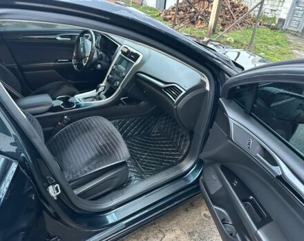 Черный Форд Фьюжн, объемом двигателя 2.5 л и пробегом 217 тыс. км за 9500 $, фото 5 на Automoto.ua