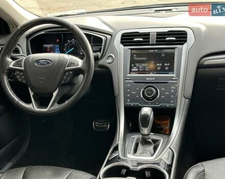 Чорний Форд Фьюжен, об'ємом двигуна 2 л та пробігом 182 тис. км за 9990 $, фото 29 на Automoto.ua