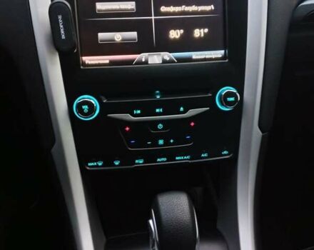 Черный Форд Фьюжн, объемом двигателя 2.5 л и пробегом 177 тыс. км за 10800 $, фото 4 на Automoto.ua