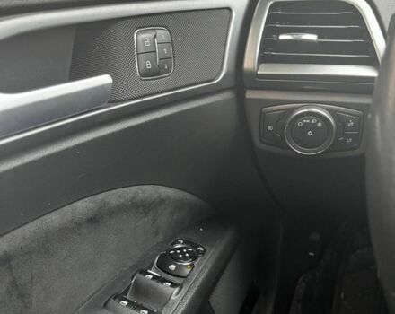 Чорний Форд Фьюжен, об'ємом двигуна 2.5 л та пробігом 299 тис. км за 8500 $, фото 6 на Automoto.ua