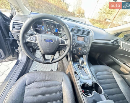 Чорний Форд Фьюжен, об'ємом двигуна 2 л та пробігом 265 тис. км за 10350 $, фото 10 на Automoto.ua