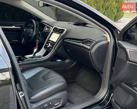 Черный Форд Фьюжн, объемом двигателя 2.49 л и пробегом 150 тыс. км за 13500 $, фото 7 на Automoto.ua