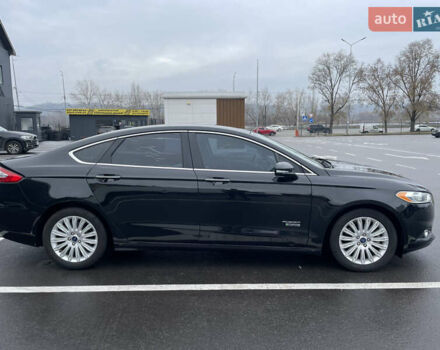 Чорний Форд Фьюжен, об'ємом двигуна 2 л та пробігом 131 тис. км за 11999 $, фото 3 на Automoto.ua