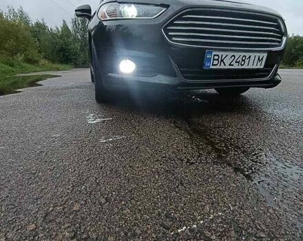 Чорний Форд Фьюжен, об'ємом двигуна 2 л та пробігом 290 тис. км за 13500 $, фото 2 на Automoto.ua