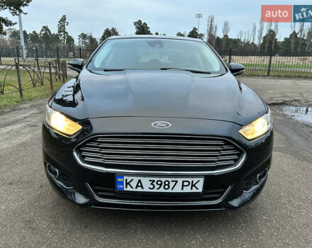Черный Форд Фьюжн, объемом двигателя 2 л и пробегом 255 тыс. км за 12200 $, фото 1 на Automoto.ua