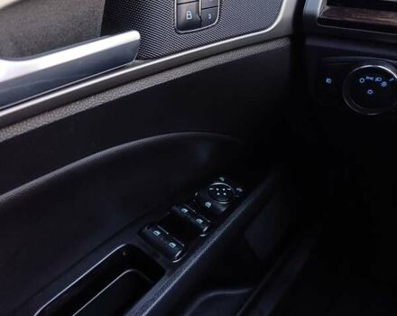 Чорний Форд Фьюжен, об'ємом двигуна 2 л та пробігом 183 тис. км за 12000 $, фото 5 на Automoto.ua