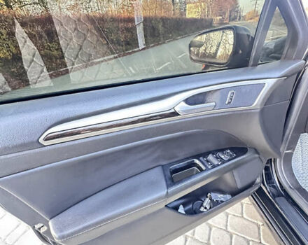 Чорний Форд Фьюжен, об'ємом двигуна 2 л та пробігом 265 тис. км за 10350 $, фото 9 на Automoto.ua