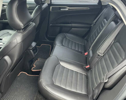 Чорний Форд Фьюжен, об'ємом двигуна 2 л та пробігом 131 тис. км за 11999 $, фото 10 на Automoto.ua