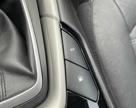 Чорний Форд Фьюжен, об'ємом двигуна 2 л та пробігом 131 тис. км за 11999 $, фото 16 на Automoto.ua