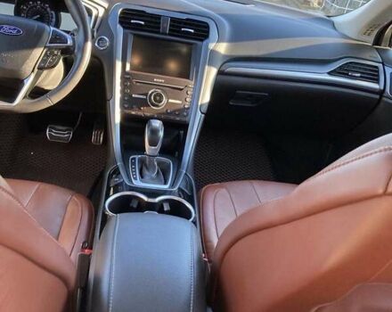 Чорний Форд Фьюжен, об'ємом двигуна 2 л та пробігом 130 тис. км за 13500 $, фото 3 на Automoto.ua