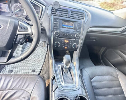 Чорний Форд Фьюжен, об'ємом двигуна 2 л та пробігом 265 тис. км за 10350 $, фото 11 на Automoto.ua