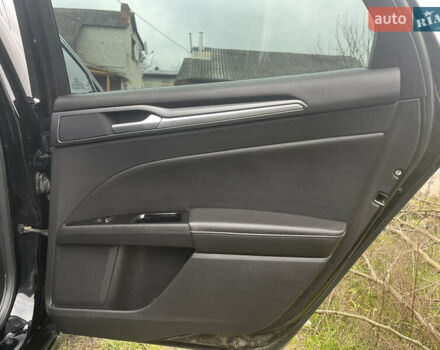 Чорний Форд Фьюжен, об'ємом двигуна 2 л та пробігом 137 тис. км за 11600 $, фото 45 на Automoto.ua