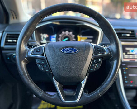 Чорний Форд Фьюжен, об'ємом двигуна 2 л та пробігом 170 тис. км за 11500 $, фото 10 на Automoto.ua