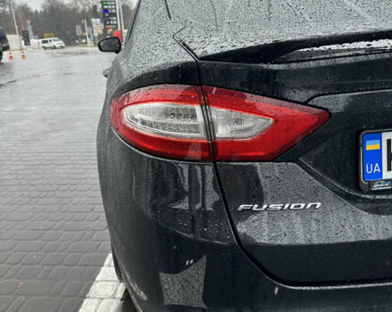 Чорний Форд Фьюжен, об'ємом двигуна 2 л та пробігом 180 тис. км за 8299 $, фото 7 на Automoto.ua