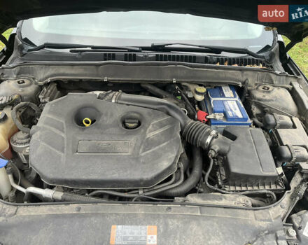 Чорний Форд Фьюжен, об'ємом двигуна 2 л та пробігом 137 тис. км за 11600 $, фото 47 на Automoto.ua