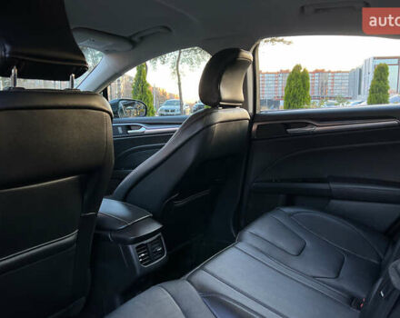 Чорний Форд Фьюжен, об'ємом двигуна 2 л та пробігом 170 тис. км за 11500 $, фото 21 на Automoto.ua