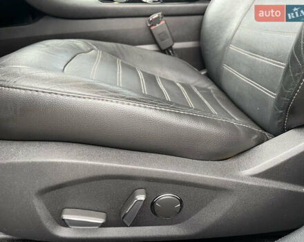 Чорний Форд Фьюжен, об'ємом двигуна 2 л та пробігом 131 тис. км за 11999 $, фото 20 на Automoto.ua