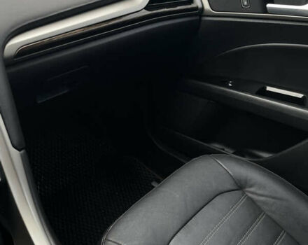 Чорний Форд Фьюжен, об'ємом двигуна 2 л та пробігом 131 тис. км за 11999 $, фото 17 на Automoto.ua