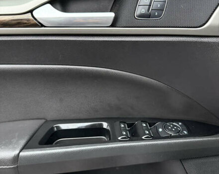 Чорний Форд Фьюжен, об'ємом двигуна 2 л та пробігом 146 тис. км за 12500 $, фото 8 на Automoto.ua