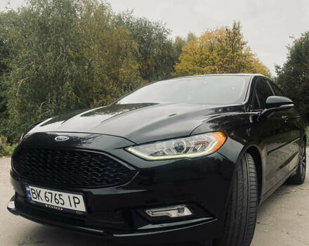 Чорний Форд Фьюжен, об'ємом двигуна 2 л та пробігом 210 тис. км за 12000 $, фото 1 на Automoto.ua