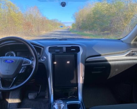 Форд Фьюжен 2016 у Звенигородка на Automoto.ua Чорний Форд Фьюжен, об'ємом двигуна 2.5 л та пробігом 170 тис. км за 10400 $, фото 3 на Automoto.ua