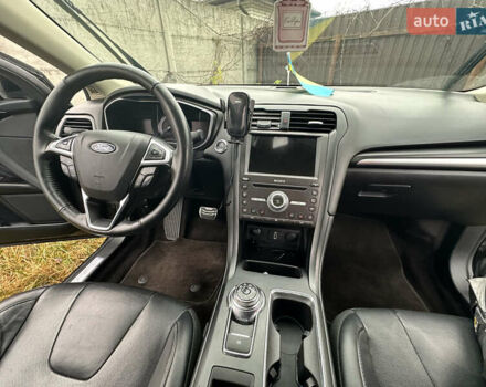 Чорний Форд Фьюжен, об'ємом двигуна 2 л та пробігом 193 тис. км за 13000 $, фото 29 на Automoto.ua