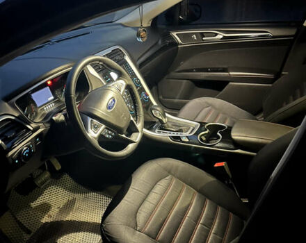 Черный Форд Фьюжн, объемом двигателя 2.49 л и пробегом 181 тыс. км за 10500 $, фото 7 на Automoto.ua