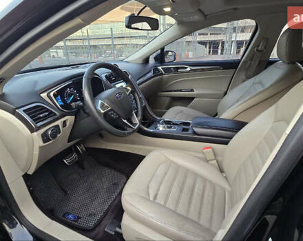 Черный Форд Фьюжн, объемом двигателя 2 л и пробегом 178 тыс. км за 14000 $, фото 9 на Automoto.ua