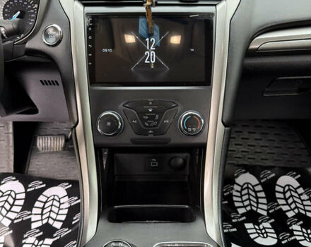 Чорний Форд Фьюжен, об'ємом двигуна 2.49 л та пробігом 170 тис. км за 10799 $, фото 9 на Automoto.ua