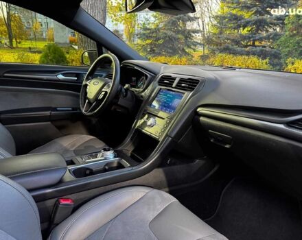 Черный Форд Фьюжн, объемом двигателя 2.7 л и пробегом 178 тыс. км за 13490 $, фото 31 на Automoto.ua