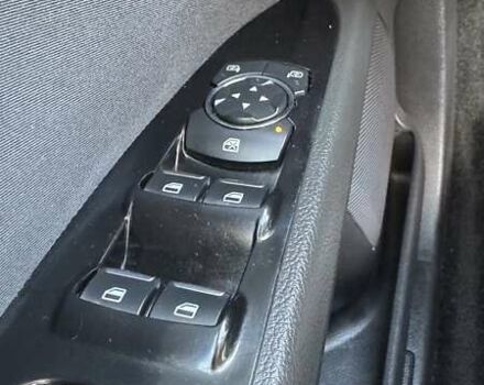 Черный Форд Фьюжн, объемом двигателя 2.5 л и пробегом 128 тыс. км за 10500 $, фото 5 на Automoto.ua