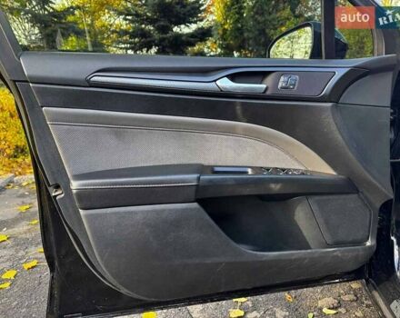 Чорний Форд Фьюжен, об'ємом двигуна 2.7 л та пробігом 178 тис. км за 13490 $, фото 11 на Automoto.ua