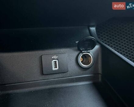 Форд Фьюжен 2016 у Києві на Automoto.ua Чорний Форд Фьюжен, об'ємом двигуна 2 л та пробігом 181 тис. км за 10990 $, фото 22 на Automoto.ua