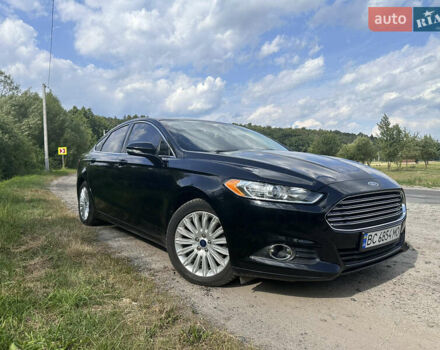 Черный Форд Фьюжн, объемом двигателя 2 л и пробегом 90 тыс. км за 13700 $, фото 4 на Automoto.ua