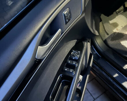 Черный Форд Фьюжн, объемом двигателя 2.49 л и пробегом 181 тыс. км за 10500 $, фото 8 на Automoto.ua