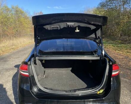 Форд Фьюжен 2016 у Звенигородка на Automoto.ua Чорний Форд Фьюжен, об'ємом двигуна 2.49 л та пробігом 170 тис. км за 10400 $, фото 3 на Automoto.ua