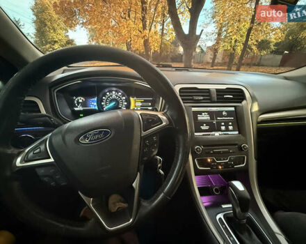 Черный Форд Фьюжн, объемом двигателя 2 л и пробегом 250 тыс. км за 9900 $, фото 18 на Automoto.ua