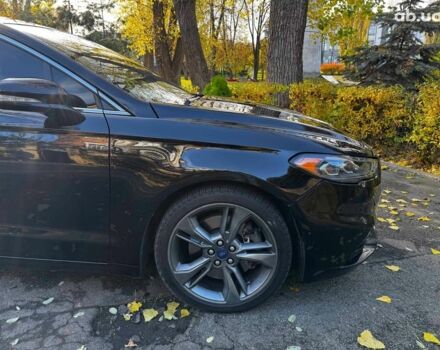 Черный Форд Фьюжн, объемом двигателя 2.7 л и пробегом 178 тыс. км за 13490 $, фото 4 на Automoto.ua