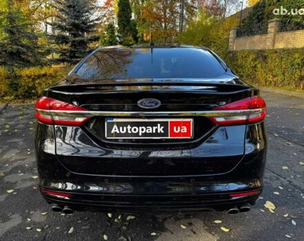 Черный Форд Фьюжн, объемом двигателя 2.7 л и пробегом 178 тыс. км за 13490 $, фото 6 на Automoto.ua