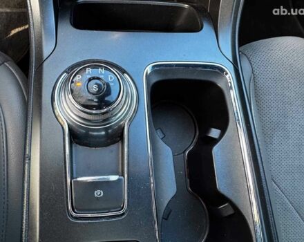 Черный Форд Фьюжн, объемом двигателя 2.7 л и пробегом 178 тыс. км за 13490 $, фото 22 на Automoto.ua