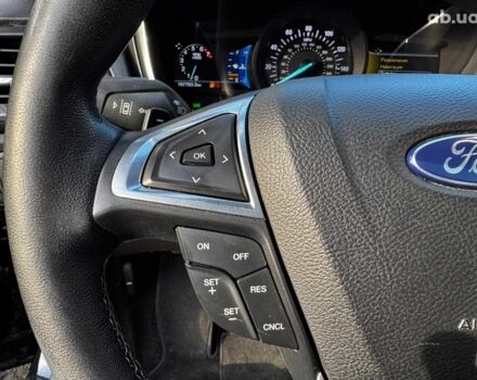 Черный Форд Фьюжн, объемом двигателя 2.7 л и пробегом 178 тыс. км за 13490 $, фото 16 на Automoto.ua