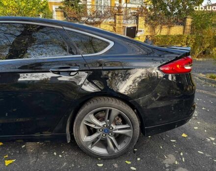 Черный Форд Фьюжн, объемом двигателя 2.7 л и пробегом 178 тыс. км за 13490 $, фото 9 на Automoto.ua