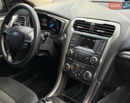 Чорний Форд Фьюжен, об'ємом двигуна 2 л та пробігом 200 тис. км за 15290 $, фото 21 на Automoto.ua