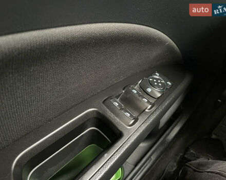 Форд Фьюжн 2017 в Остоге на Automoto.ua Черный Форд Фьюжн, объемом двигателя 2.49 л и пробегом 189 тыс. км за 10700 $, фото 22 на Automoto.ua
