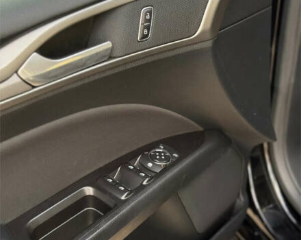 Черный Форд Фьюжн, объемом двигателя 2.5 л и пробегом 120 тыс. км за 11900 $, фото 11 на Automoto.ua