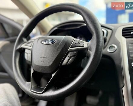 Чорний Форд Фьюжен, об'ємом двигуна 2 л та пробігом 200 тис. км за 15290 $, фото 35 на Automoto.ua