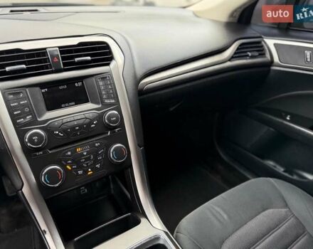 Чорний Форд Фьюжен, об'ємом двигуна 2 л та пробігом 200 тис. км за 15290 $, фото 34 на Automoto.ua